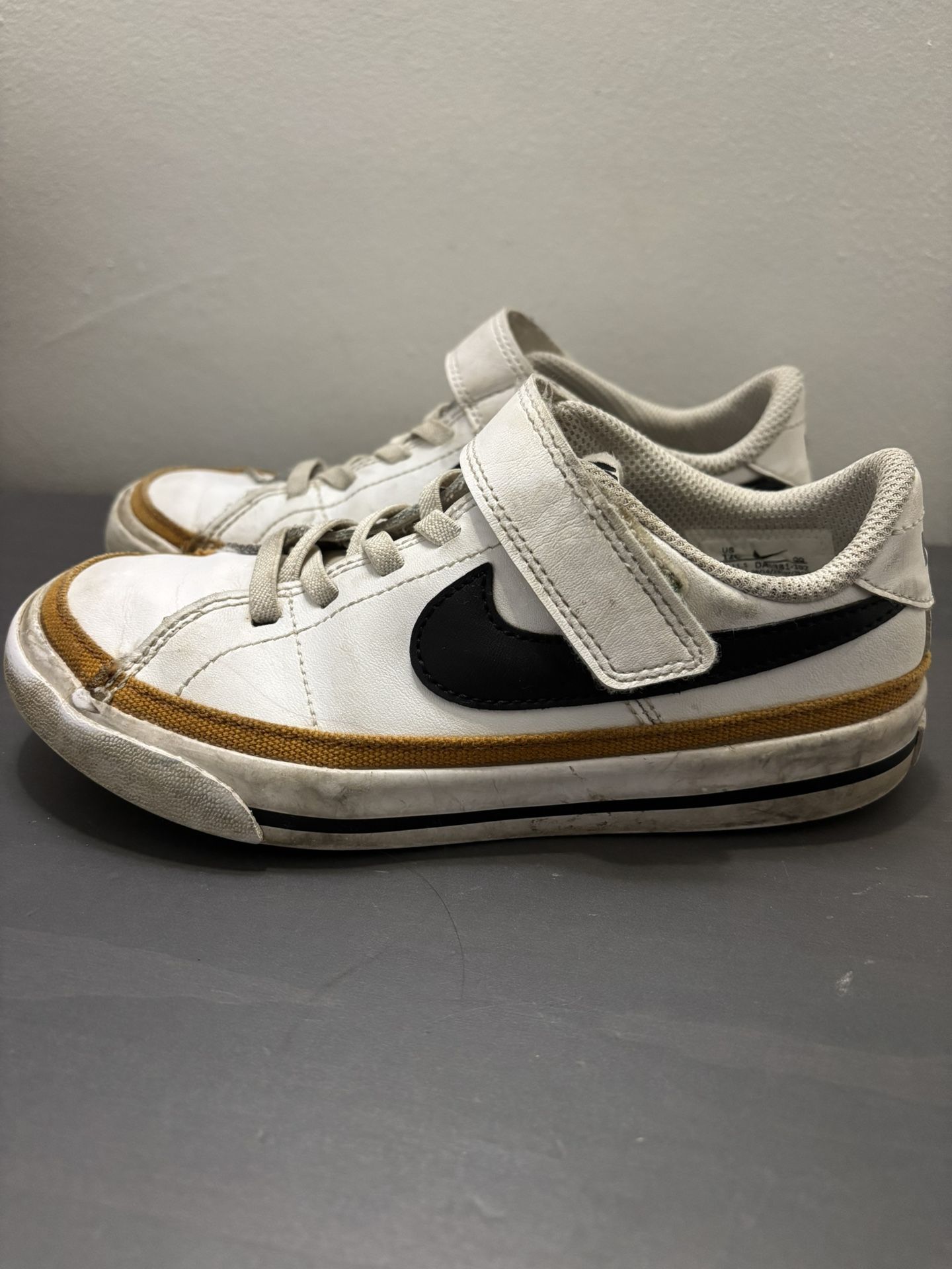 Kids Nike Shoes 12c