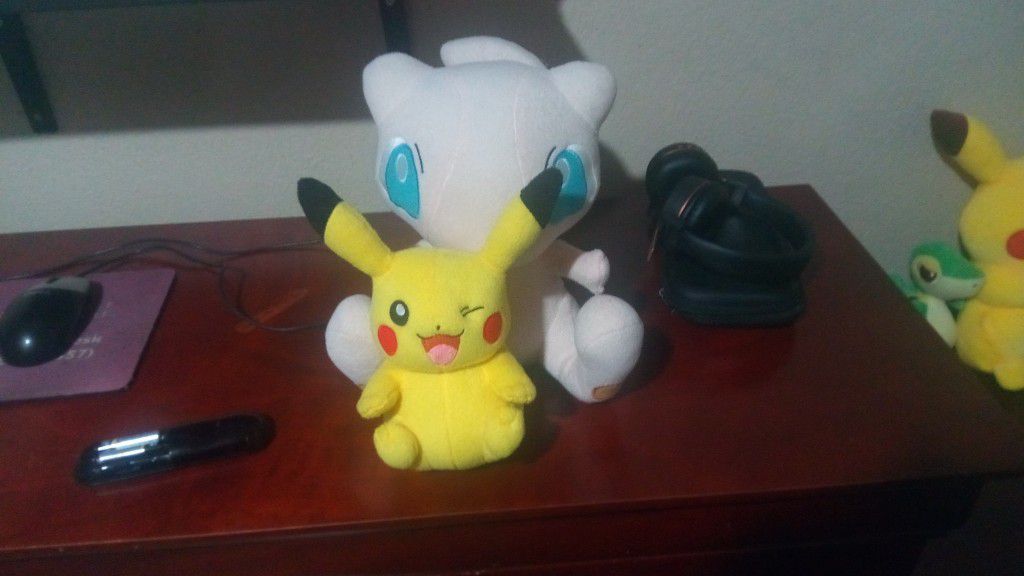 Mew & Pikachu Plushies