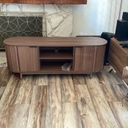  60 Inch Reeded Tv Stand