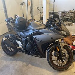 R3 Yamaha