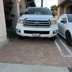 2017 Toyota Sequoia