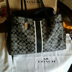 Authentic coach purse 
