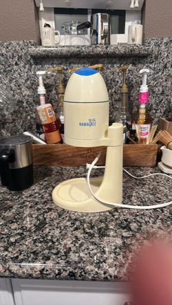 Slushi ice machine $5