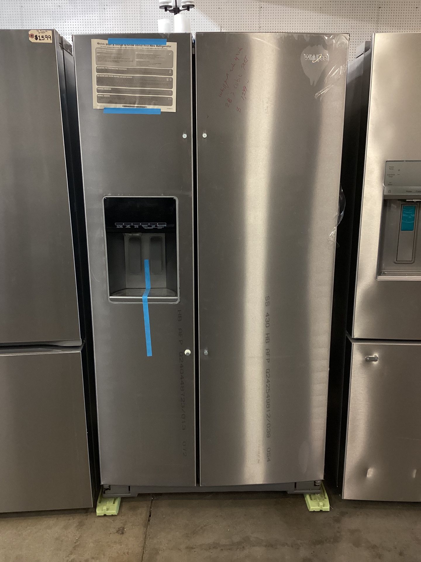 Whirlpool Side By Side 28.7 cu.ft. Refrigerator With Water Dispenser