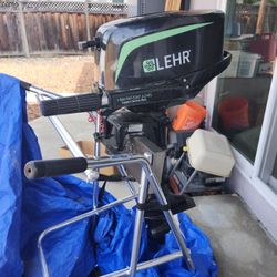 LEHR 5hp Propane Outboard w/extra parts 