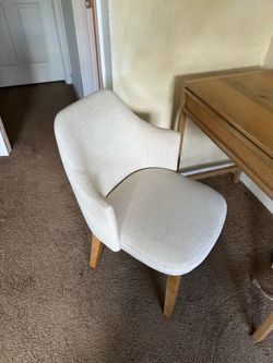 Desk chair