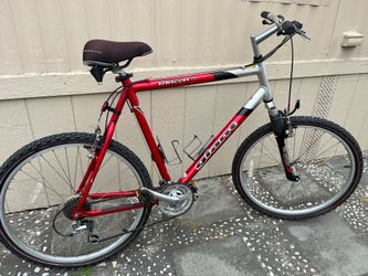 aluminium bike everything work good tires size 26 fast bike