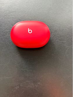 Red Beats Studio buds