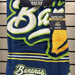 Savanah Bananas Plush - New  60 “X 70”