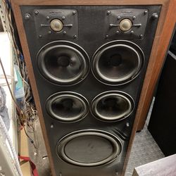 Vintage Polk Audio SDA Speakers 