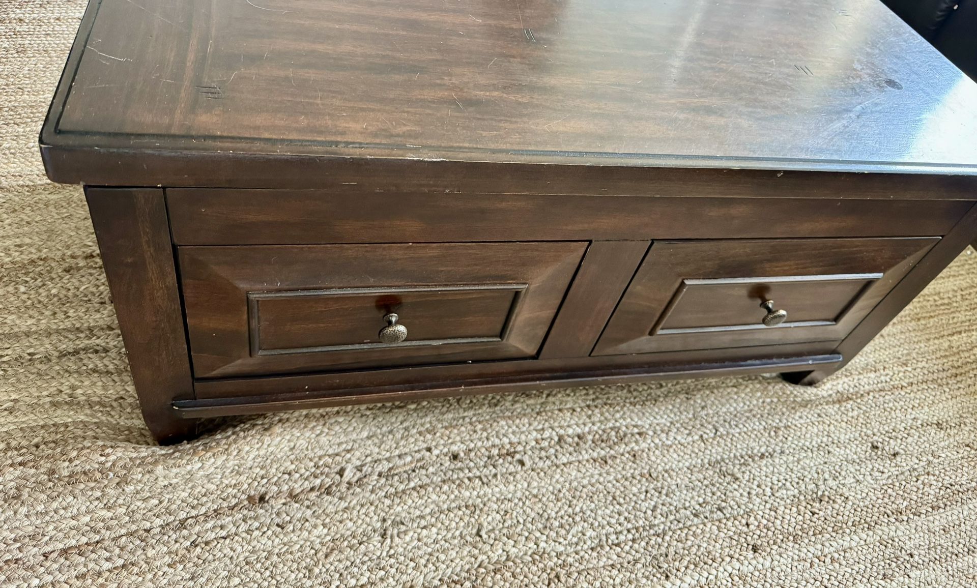 Act Fast!$100 Coffee table + side table(set)