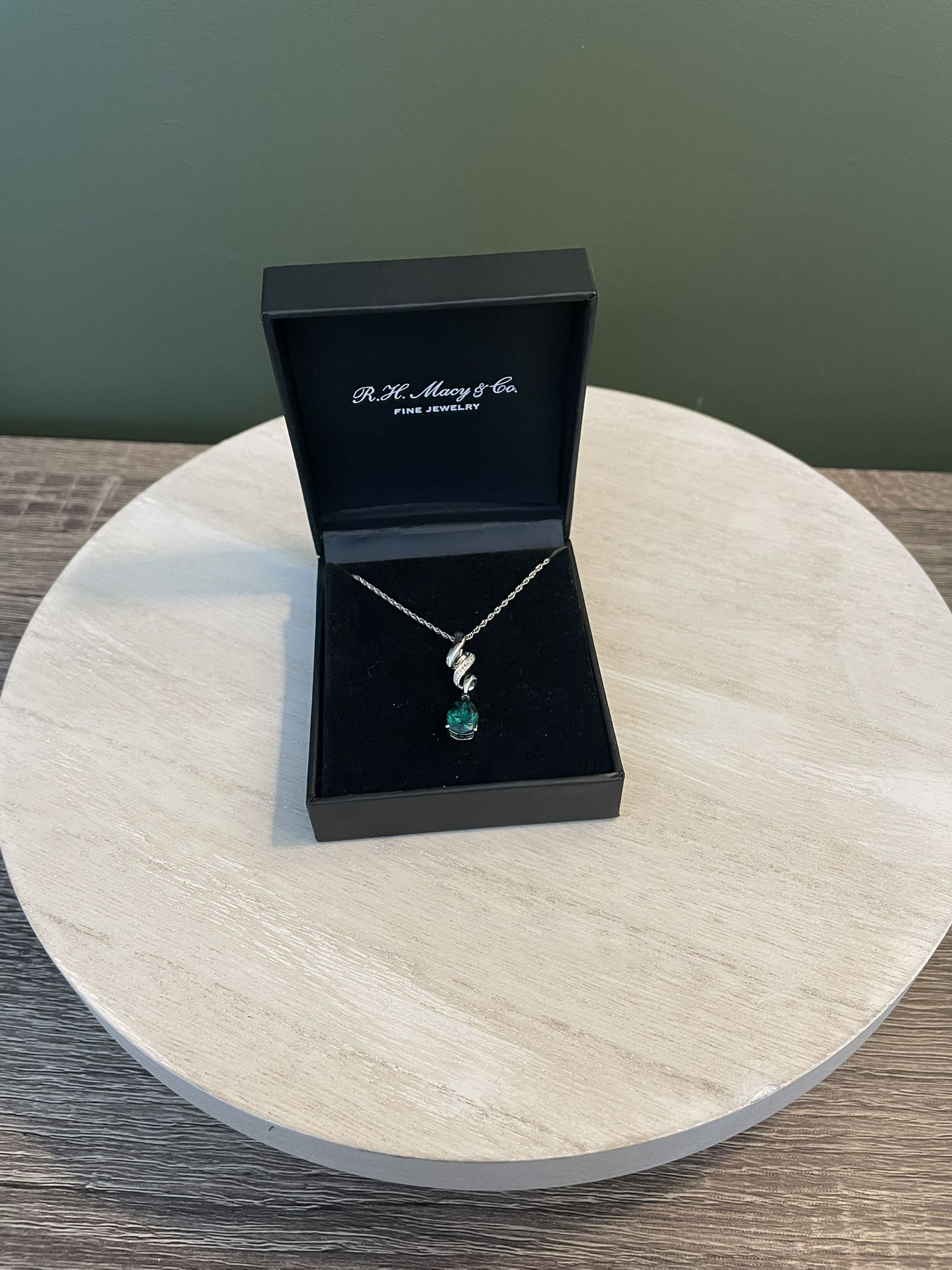 Emerald Necklace - Never Worn