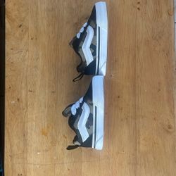 Brand New Camo Vans Baby Size 4 Never Worn
