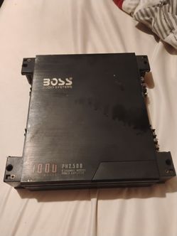 Boss 1000 watt 2 channel amp