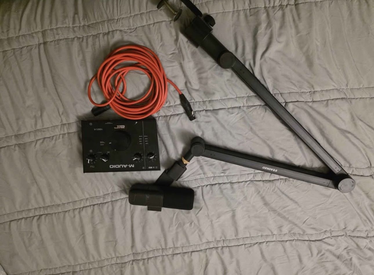 Logitech Blue Sona Dynamic XLR mic +M-Audio AIR 192|4 USB Audio Interface + boom arm + XLR cable