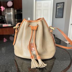 Dooney & Bourke purse