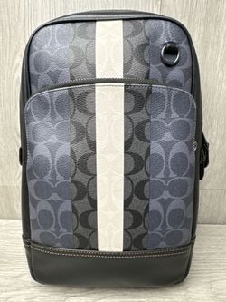 Coach Graham Pack In Blocked Signature Canvas With Varsity Stripe C3229 (A1D031511)