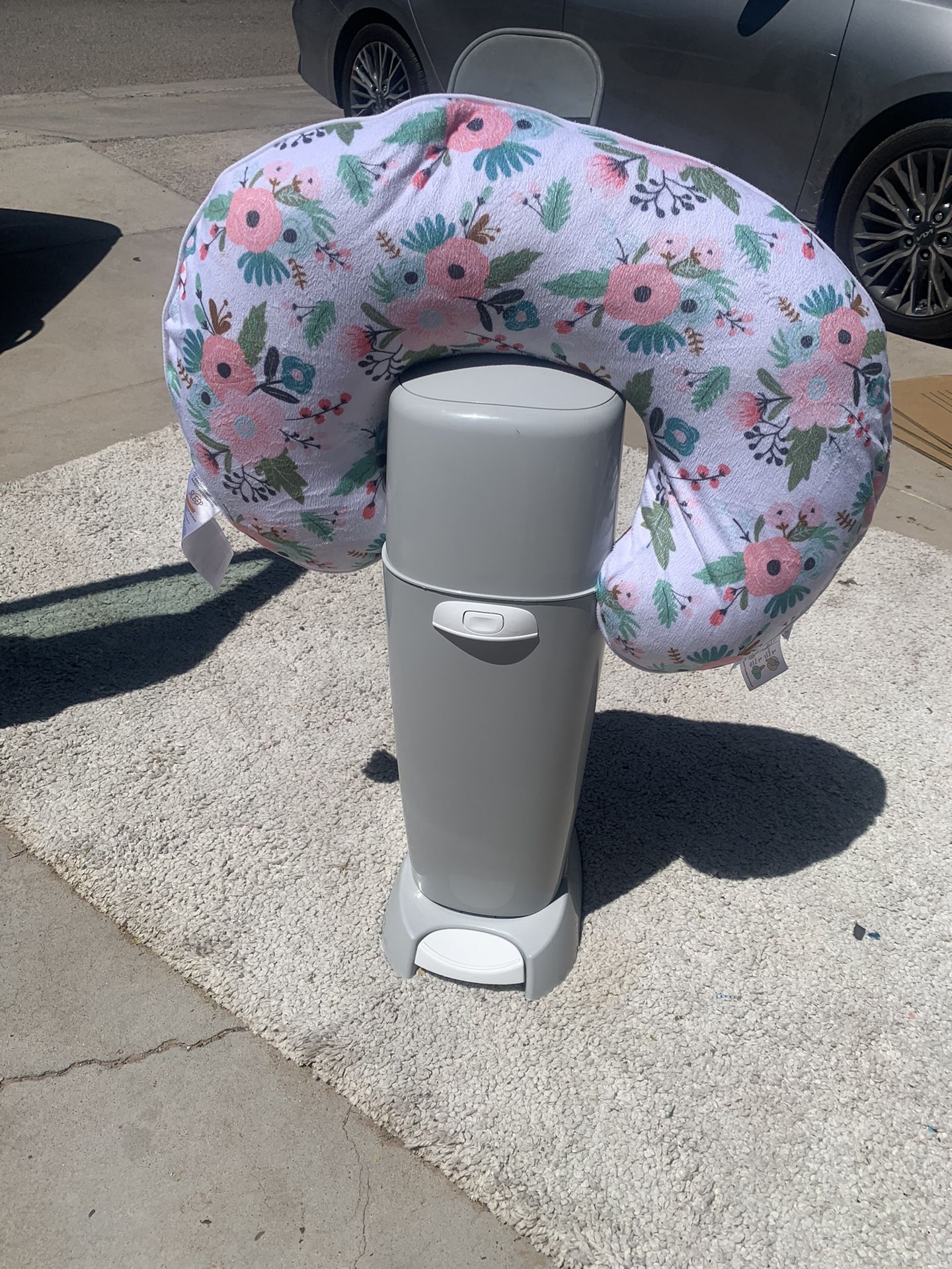 Playtex Diaper Genie Complete Diaper Pail/boppy pillow. Both $30