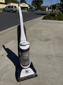 Vacuum Semi Used 