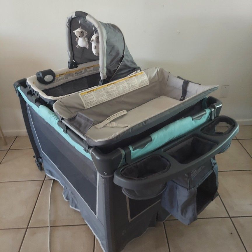 Babytrend Playpan Excellent Condition