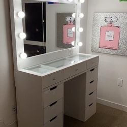 New Original Glam Makeup Vanity 
