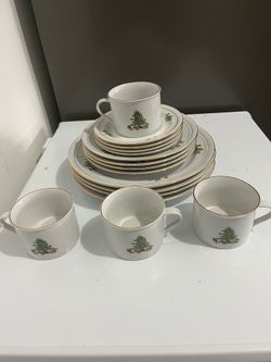 Christmas Dinner setting for 4