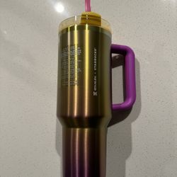 Stanley X Starbucks Quencher 40oz Tumbler