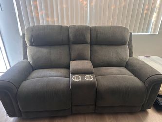 Gray Recliner Sofas $250