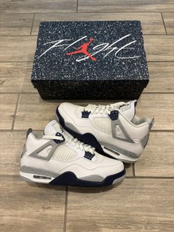 Jordan 4 Midnight Navy - Size 10