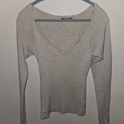Brand New Womens sweaters sixe L