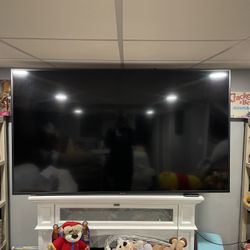 Samsung UHD 4K Smart TV 75”
