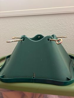 Christmas tree holder