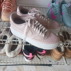 Nike Women's Size 10