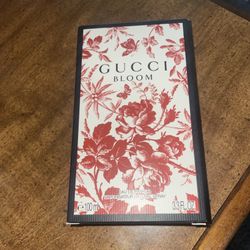 Gucci bloom 