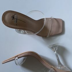 Women’s Size 5.5 Clear Strap Squared Toe Nude Heels