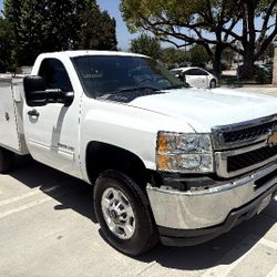 2013 Chevy Silverado 2500 HD Single-Cab V8 Gas Utility Truck 
