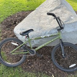 HARO BMX BIKE