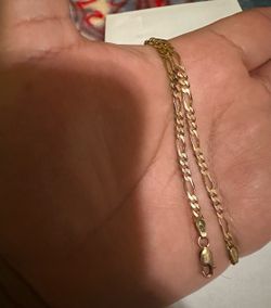 https://offerup.com/redirect/?o=MTRrLkdPTEQ= BRACELET