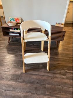 Stokke Steps high chair