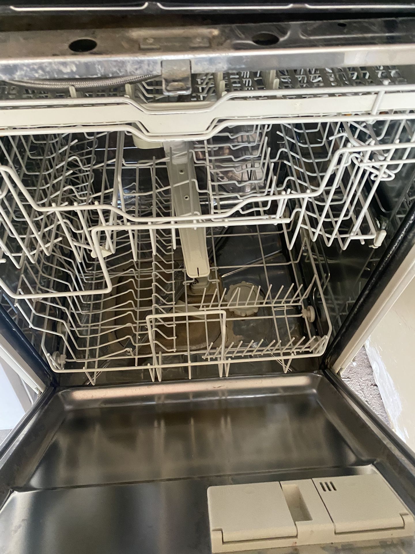 Mile Dishwasher