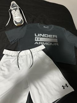 Ua Shorts And Shirt Size Large New , Ua Sneakers Size 9.5