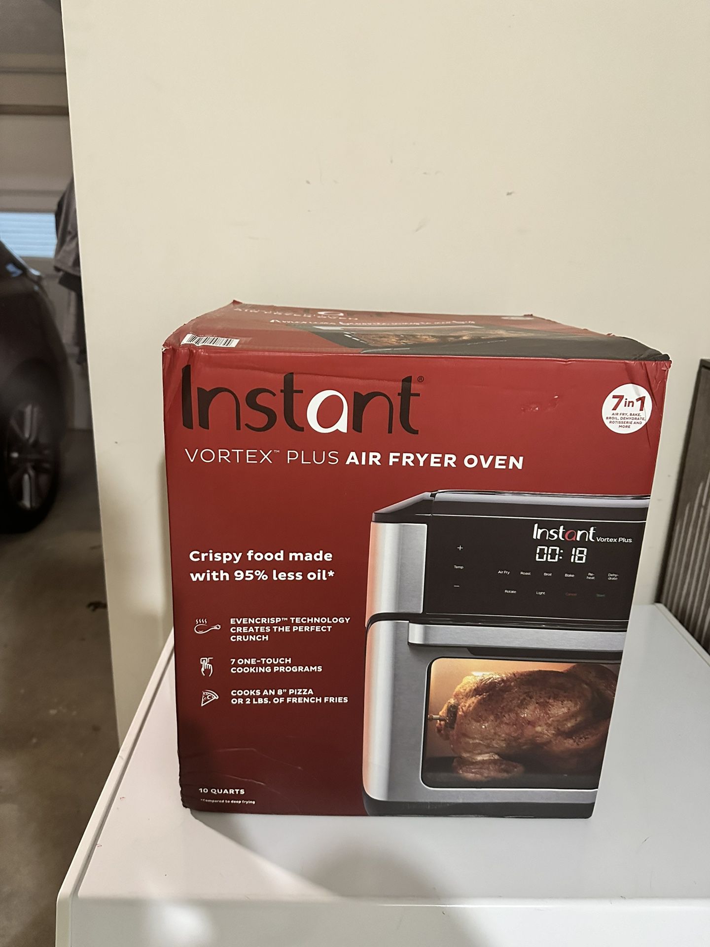 ****new in box***Instant vortex Plus 10qt 7-in-1 Air-Fryer Toaster Over Combo