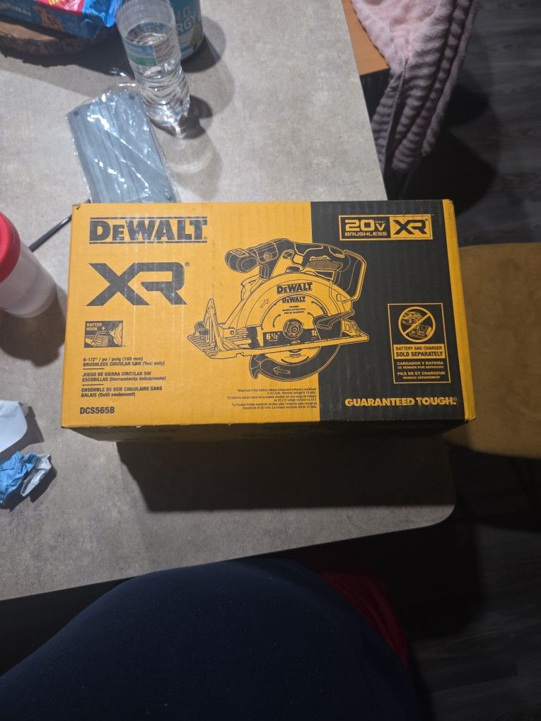 DeWalt Cordless Saw