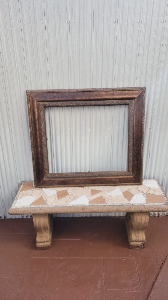 Wood Frame 29×33 Exterior 20×24 Interior