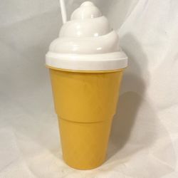 Giant Ice Cream Cone Tumbler Cup NEW White w/ Straw Large 11 Inch Tall 40 fl oz