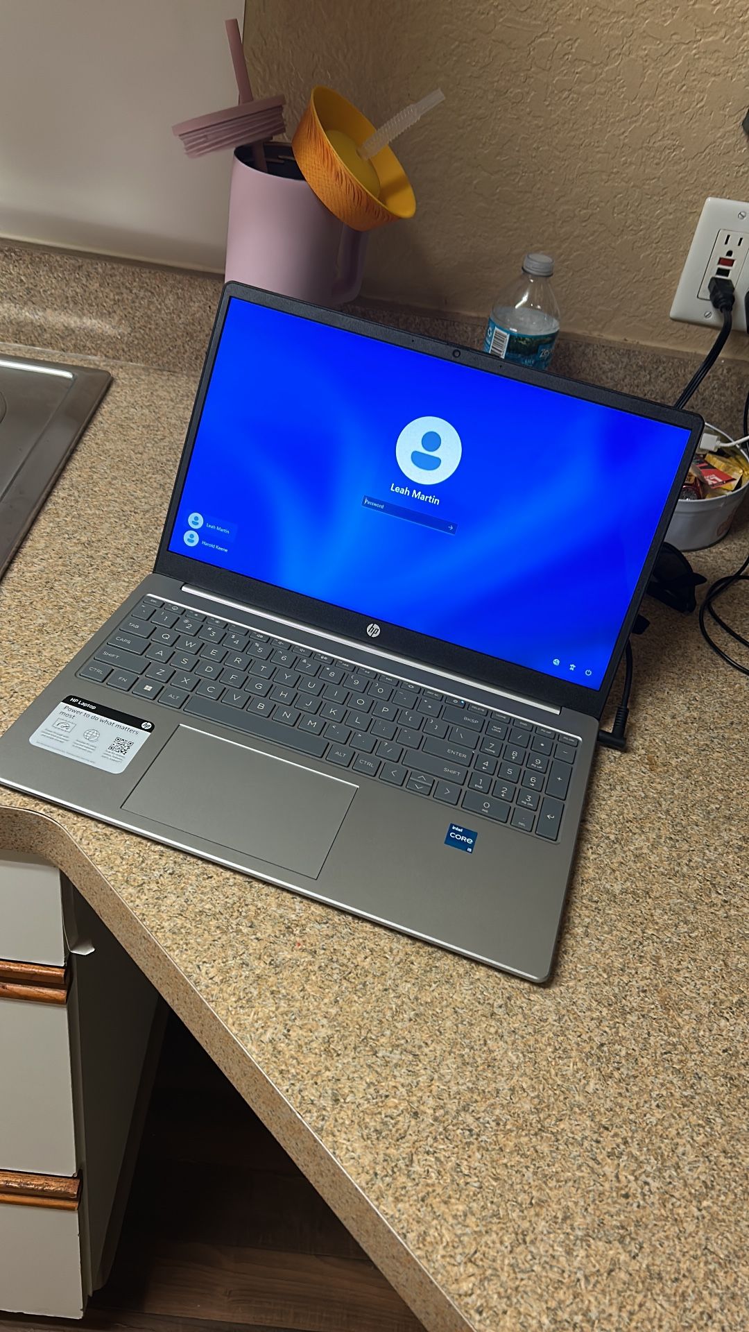 HP Laptop 15-fd0005dx