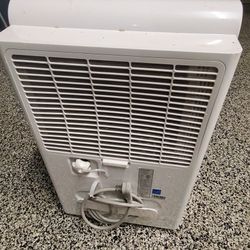 Dehumidifier 