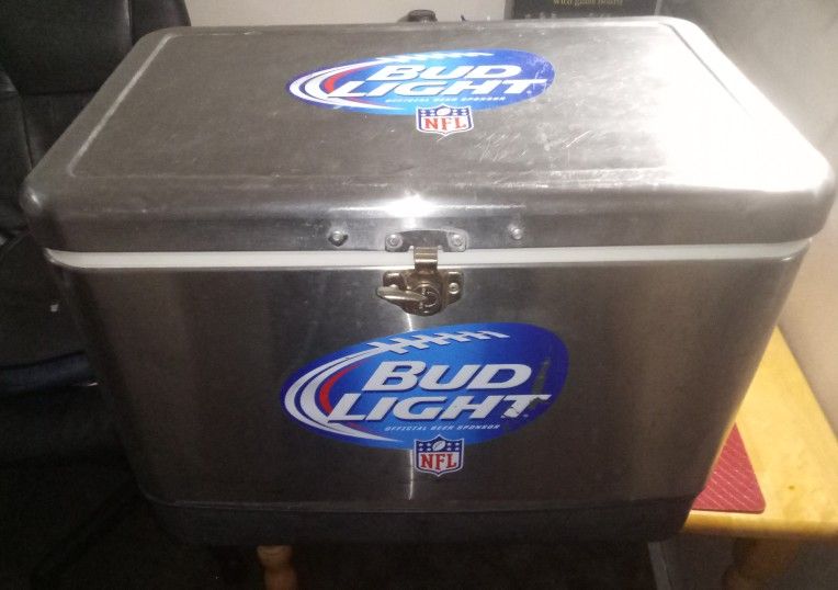 Bud Light Ice Chest