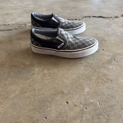VANS Off The Wall . Size 1.0 Kids