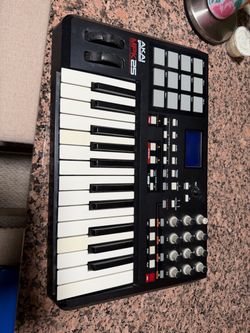 Akai mpk25 midi controller
